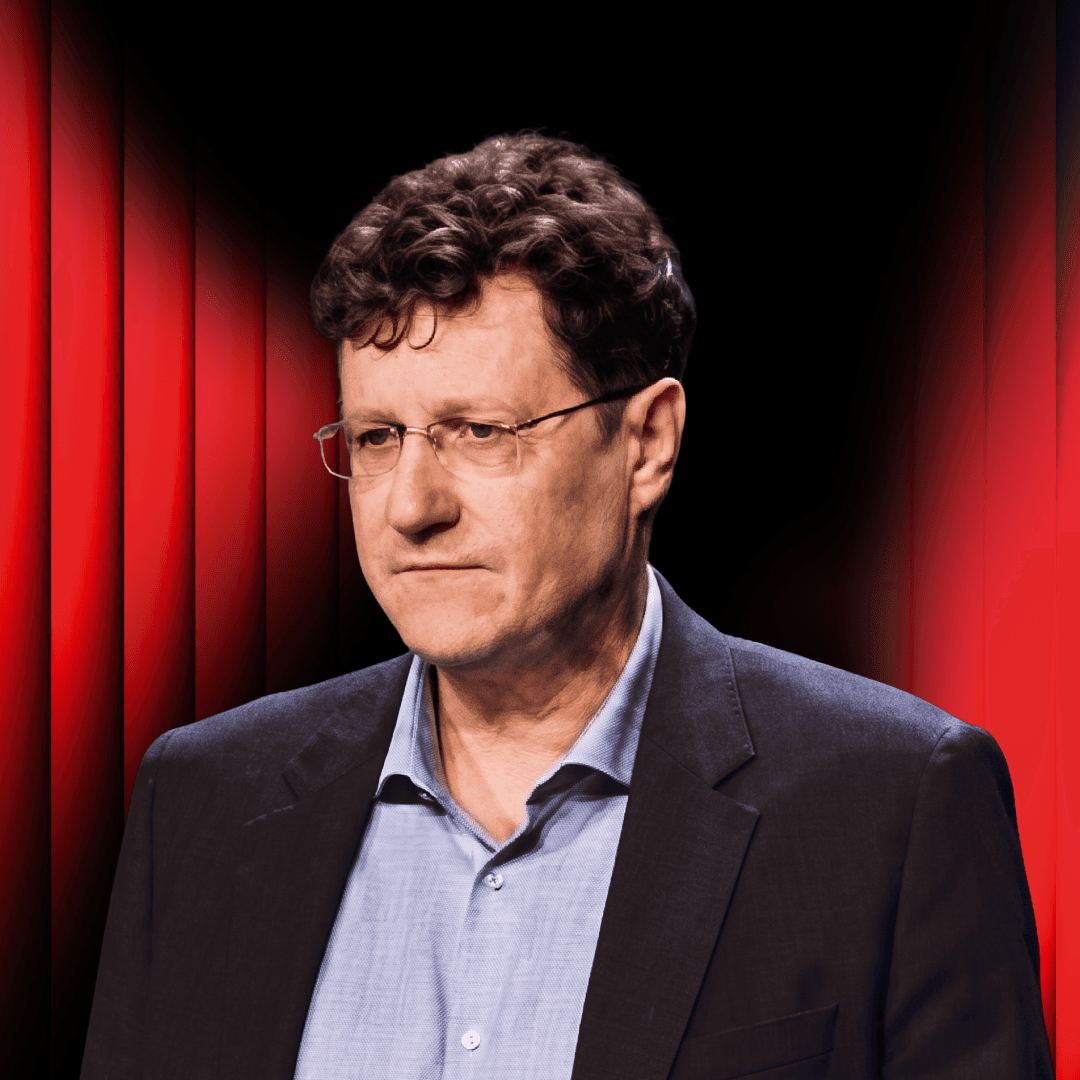 Максим Суравегин