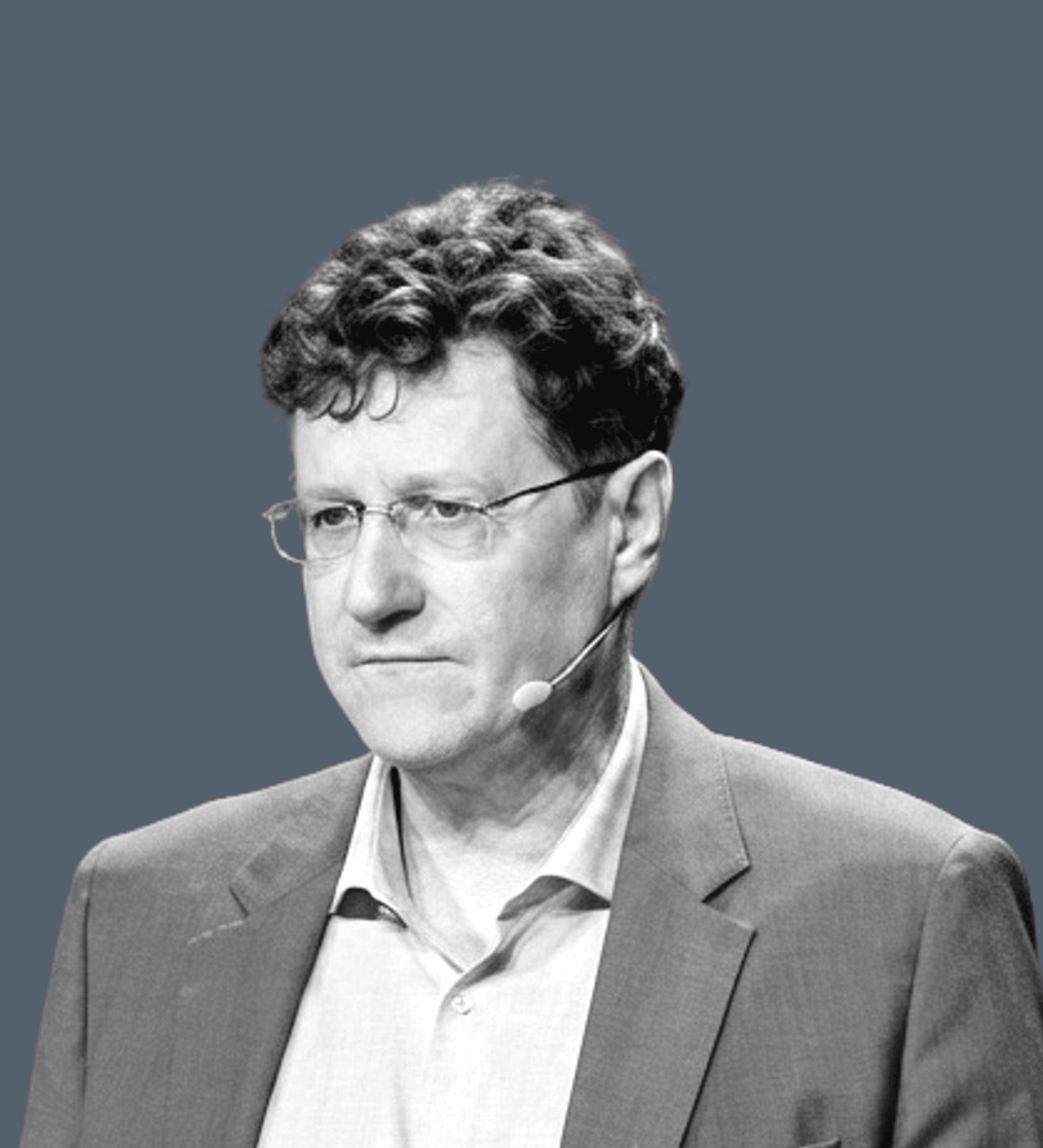 Максим Суравегин